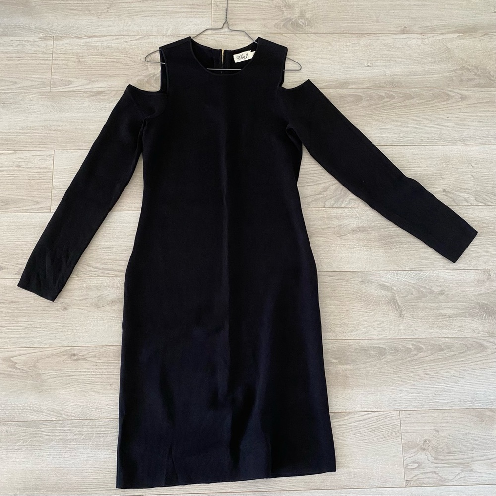 Black long sleeve cold shoulder midi dress